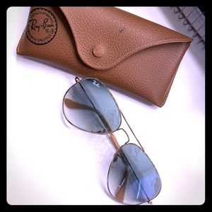 RAY BAN AVIATOR CLASSICS (AUTHENTIC)